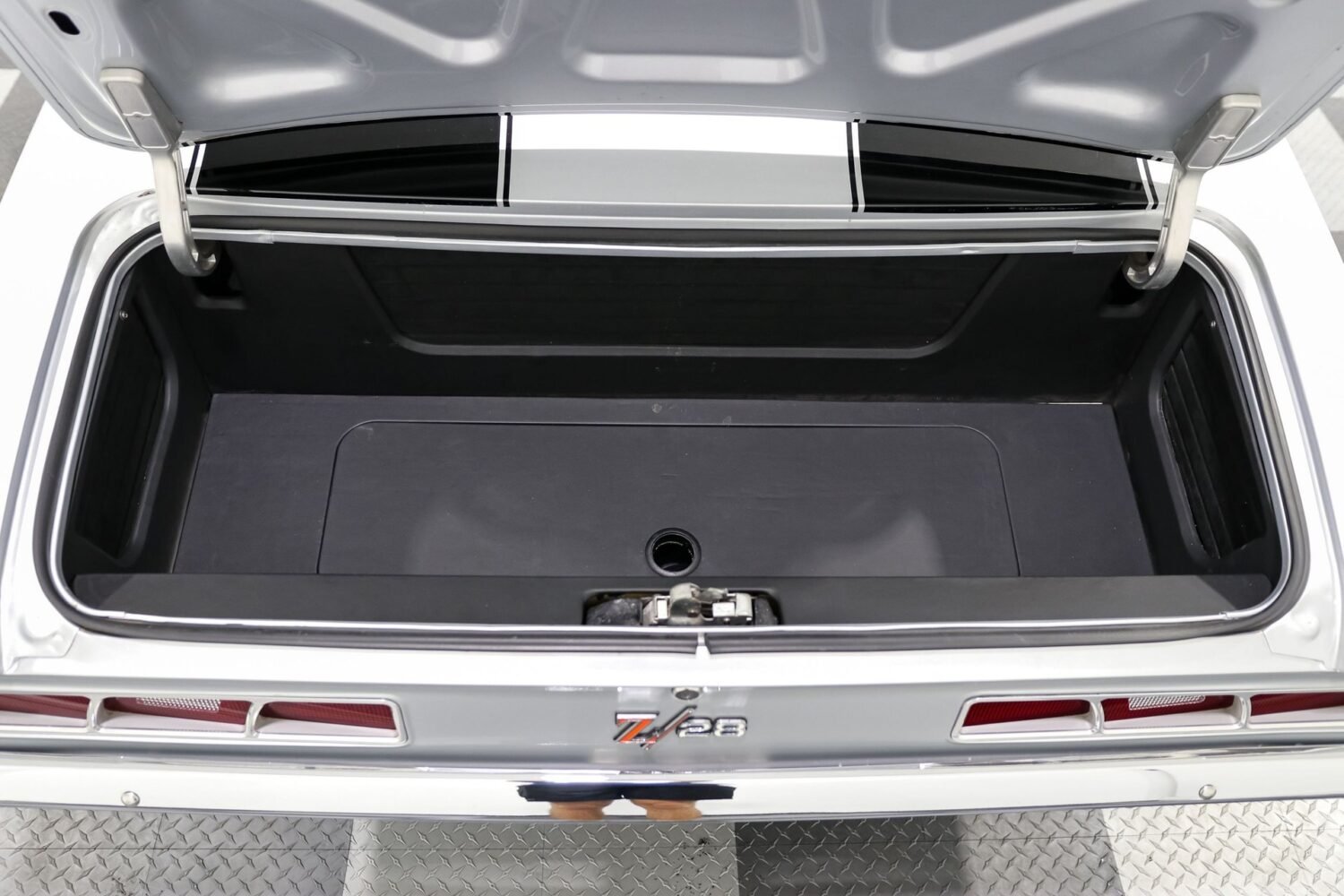 1969-chevrolet-camaro-z-28 (6)